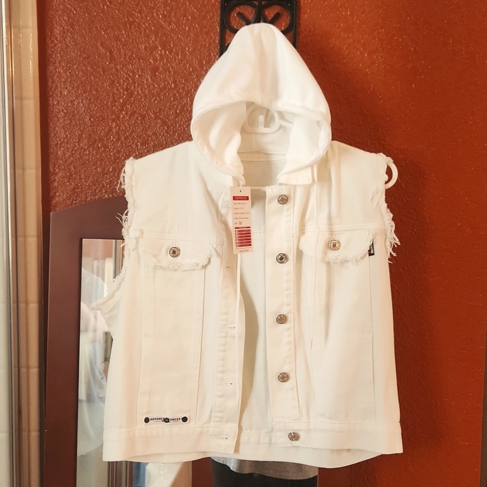 Jean Vest